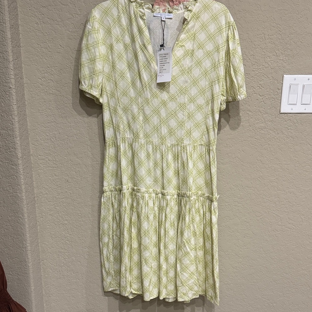 NWT Taylor Tillman Green Checkered DressSZ SM pit2pit 18” waist 15” Length 29”